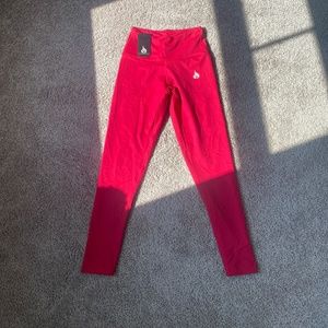 Athletic scrunch bum leggings